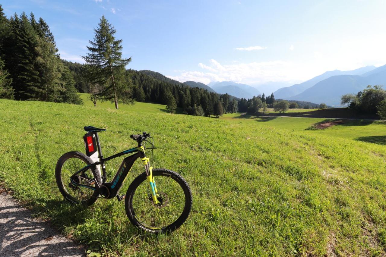Alpen Garten Hotel Margherita Rumo ภายนอก รูปภาพ