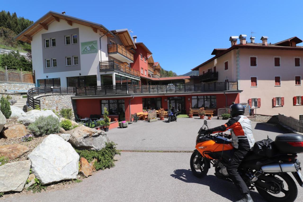 Alpen Garten Hotel Margherita Rumo ภายนอก รูปภาพ