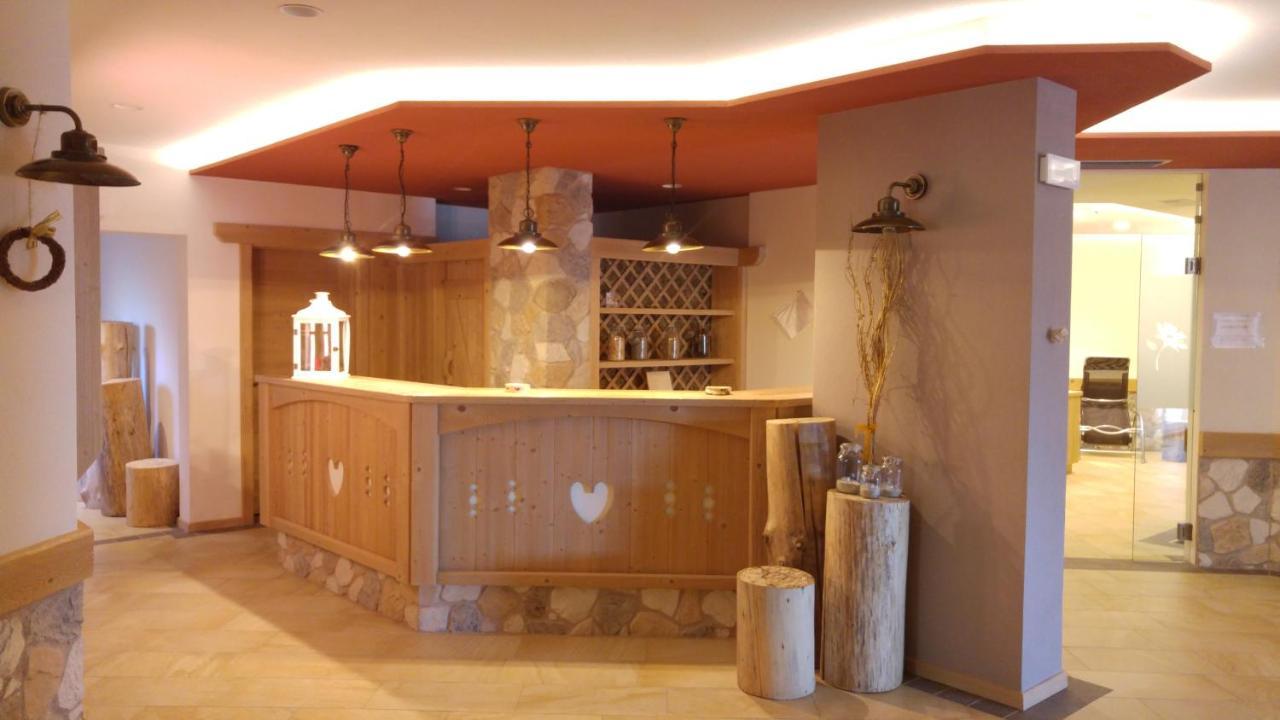 Alpen Garten Hotel Margherita Rumo ภายนอก รูปภาพ