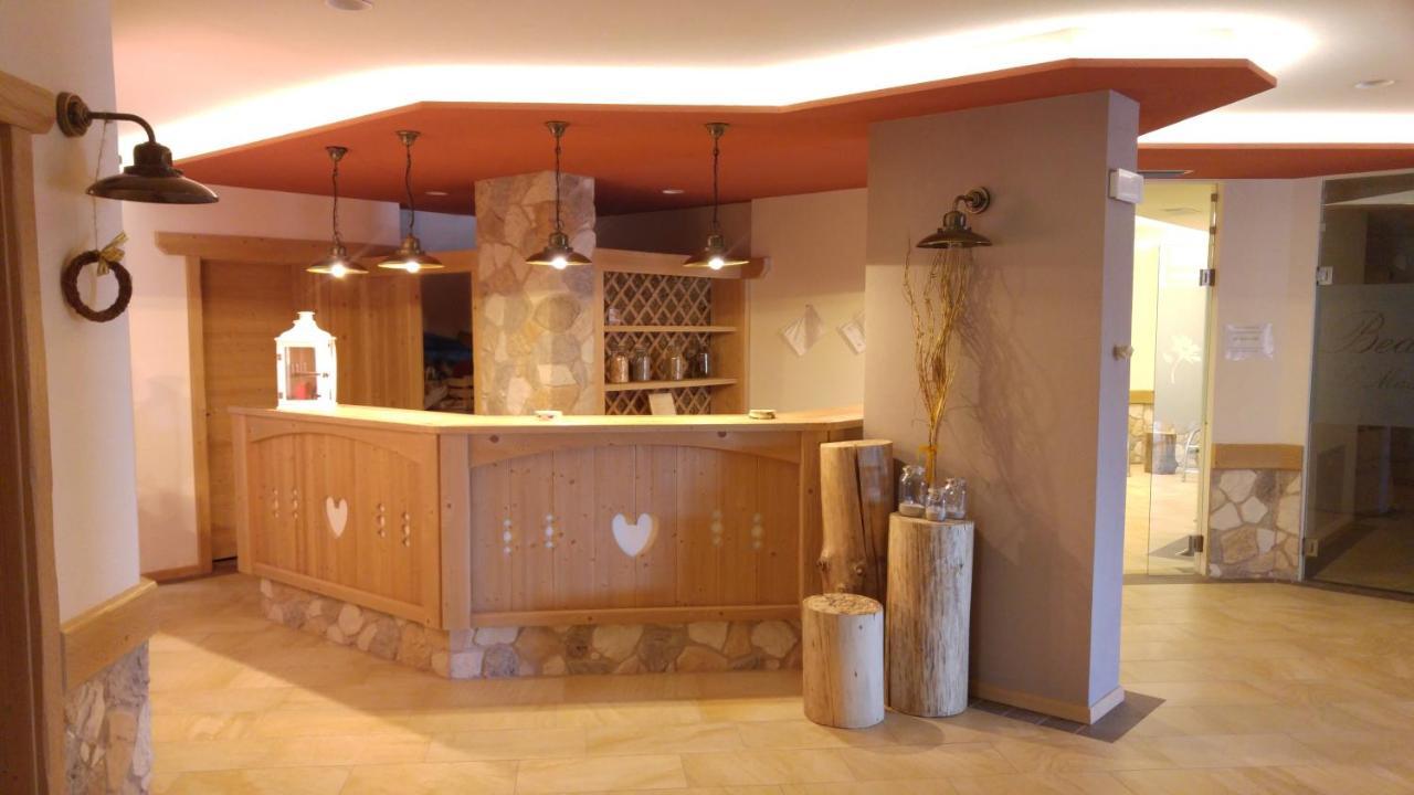 Alpen Garten Hotel Margherita Rumo ภายนอก รูปภาพ