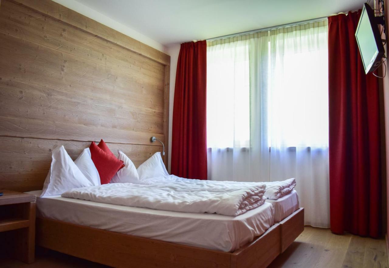Alpen Garten Hotel Margherita Rumo ภายนอก รูปภาพ