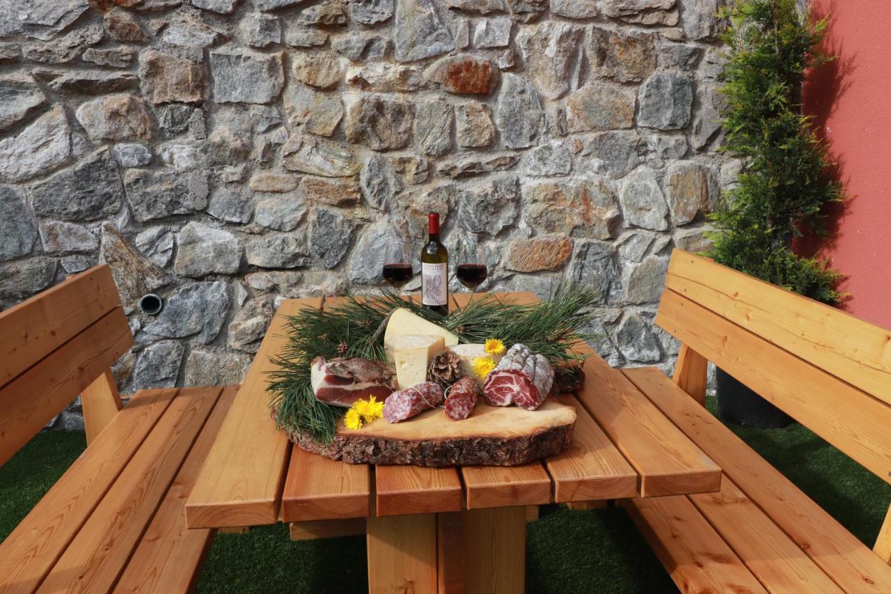 Alpen Garten Hotel Margherita Rumo ภายนอก รูปภาพ